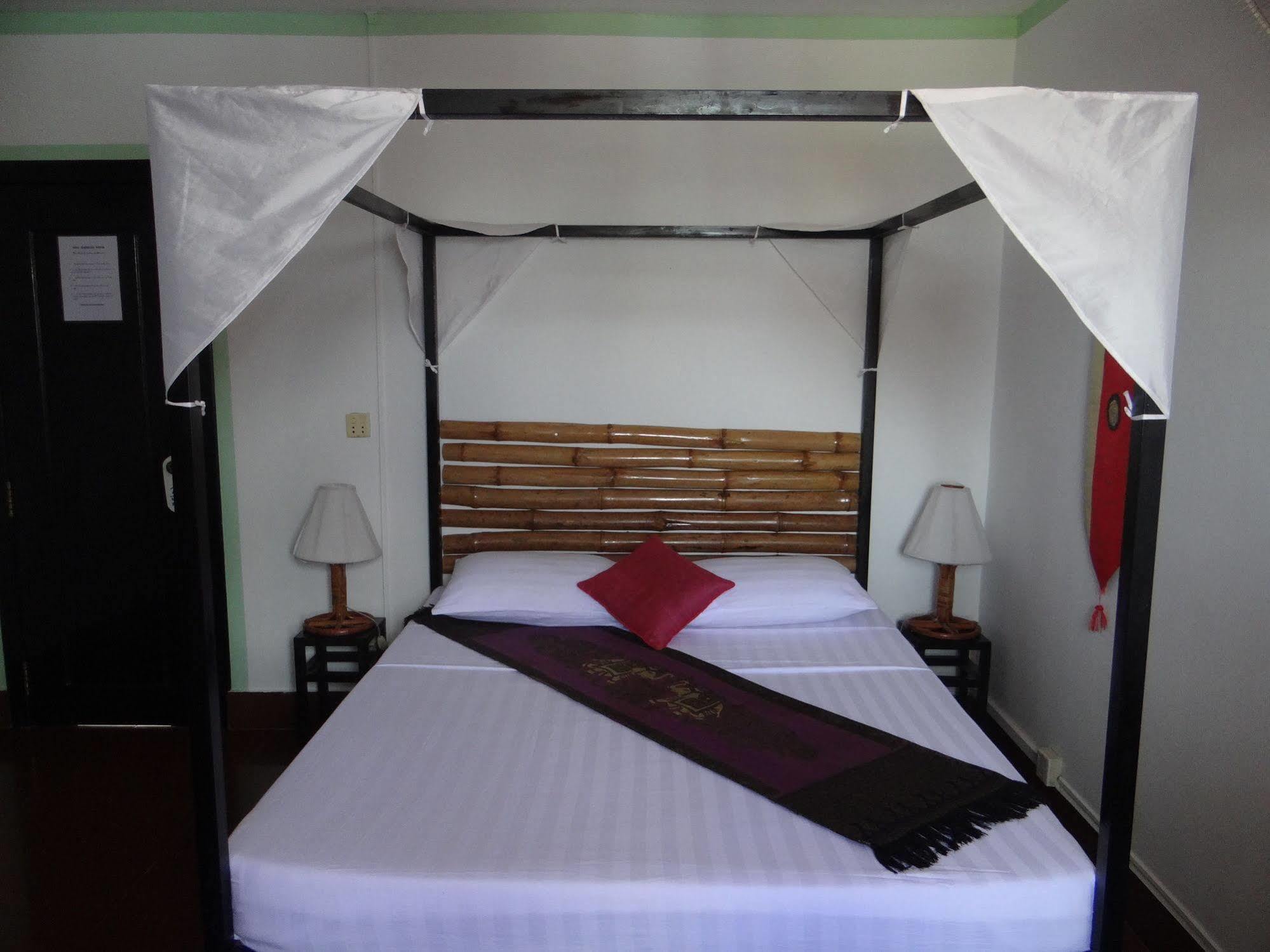 Alibi Guesthouse Phnom Penh Zewnętrze zdjęcie